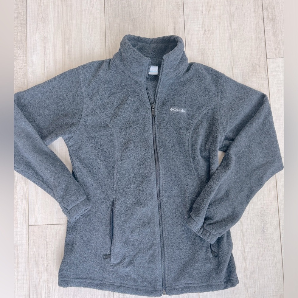 Women's small Columbia fleece zip up jacket